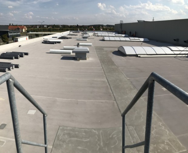 pokládka hydroizolační fólie