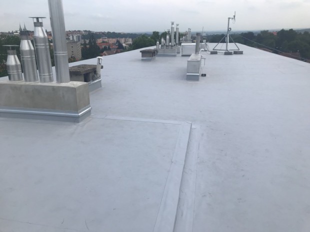 rekonstrukce ploché střechy bytového domu
