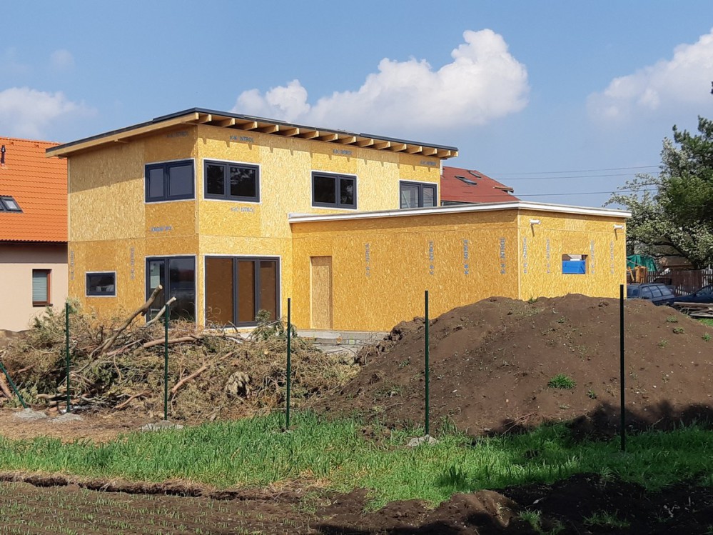 pokládka střechy Hovorčovice