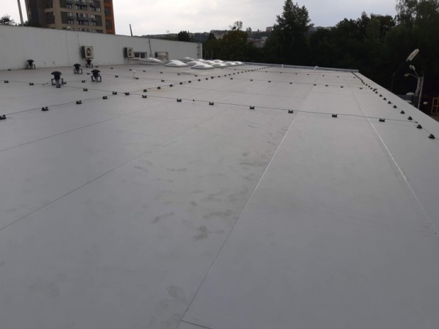 plochá střecha Auto Poly