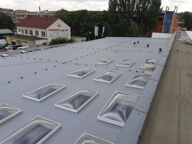 plochá střecha Auto Poly